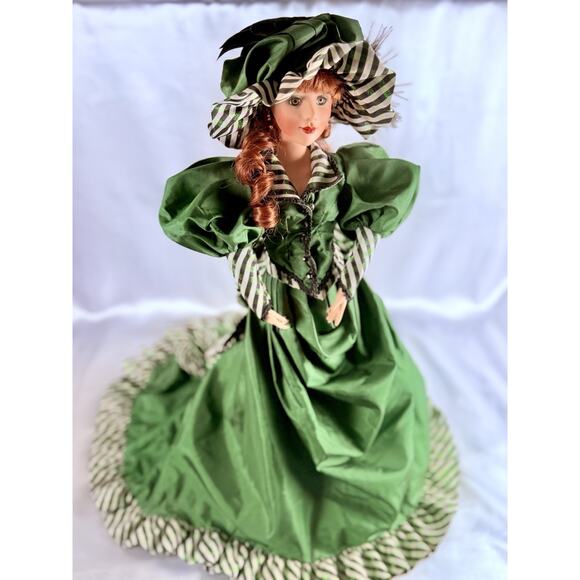 Vintage Franklin Heirloom Porcelain Doll Colleen Green Dress Ireland - Picture 4 of 16